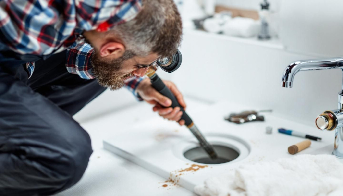 Comment choisir le meilleur service de débouchage pour vos canalisations ?